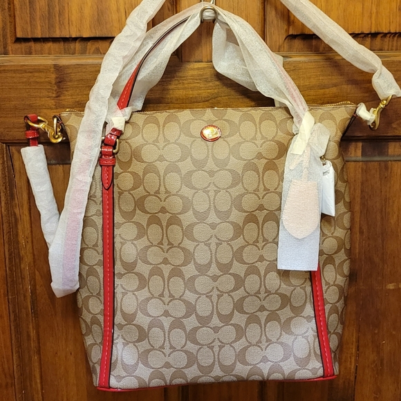 Coach Peyton Signature Convertible Shoulder Bag Tote Handbag F24601 Khaki & Red - Picture 2 of 16